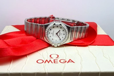Rolex Datejust – 36mm – Silver Dial – Stainless Steel – 2012 – Oyster Bracelet – Automatic Movement – Box & Papers